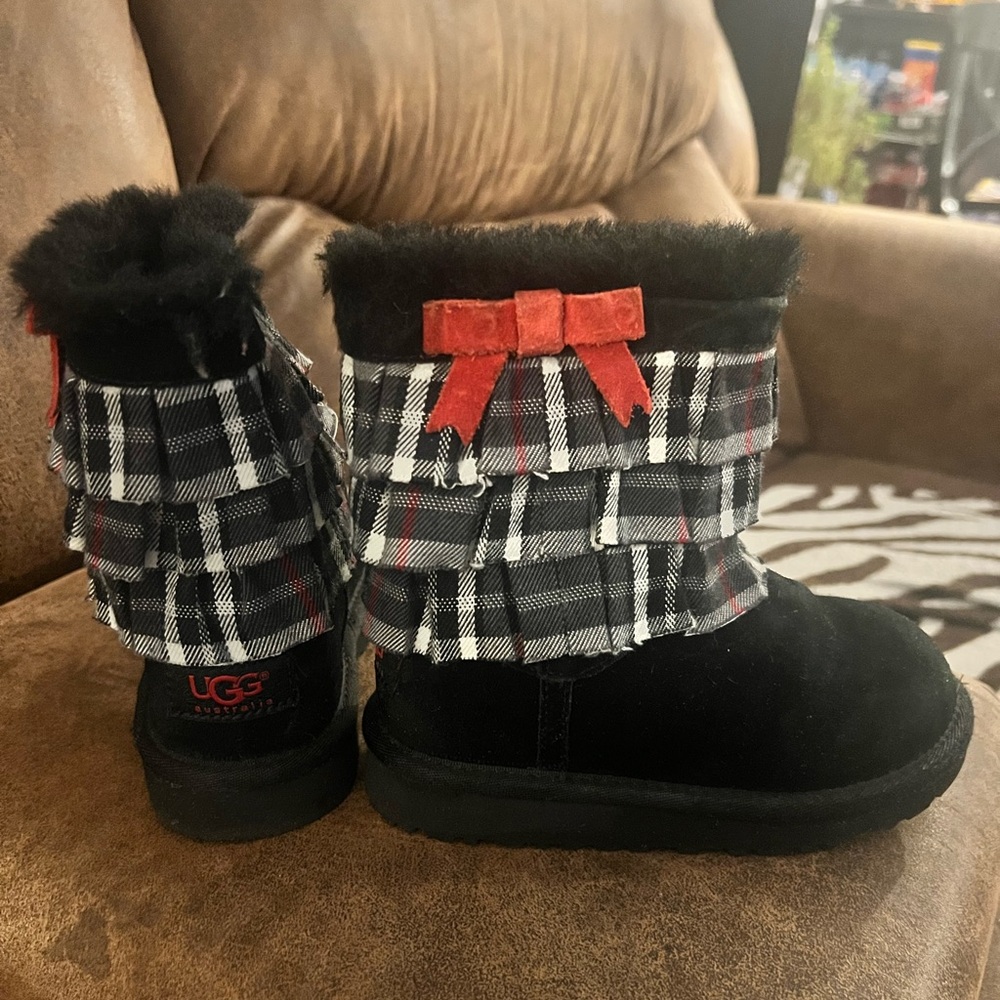 UGG Kids Black and Plaid Boots with Red Bow